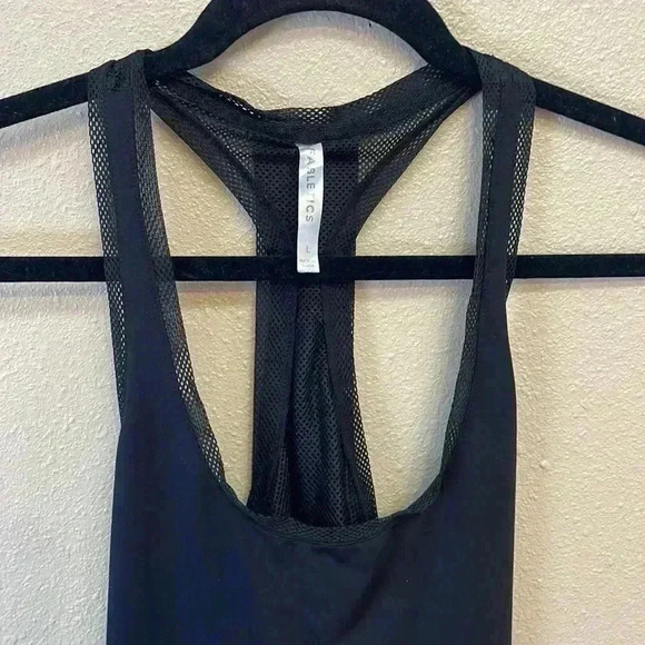 FABLETICS Women’s Athletic Tank Top - Picture 2 of 9